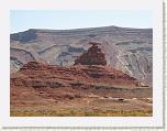 15 Monument Valley - 63 Mexican Hat Rock * 640 x 480 * (60KB)